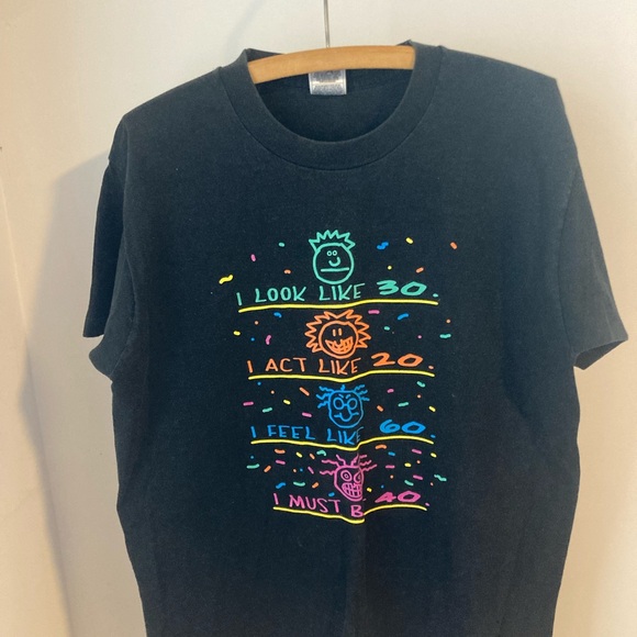 Fruit of the Loom Black Short Sleeve Tee with Colorful Graphic Design - Picture 1 of 7